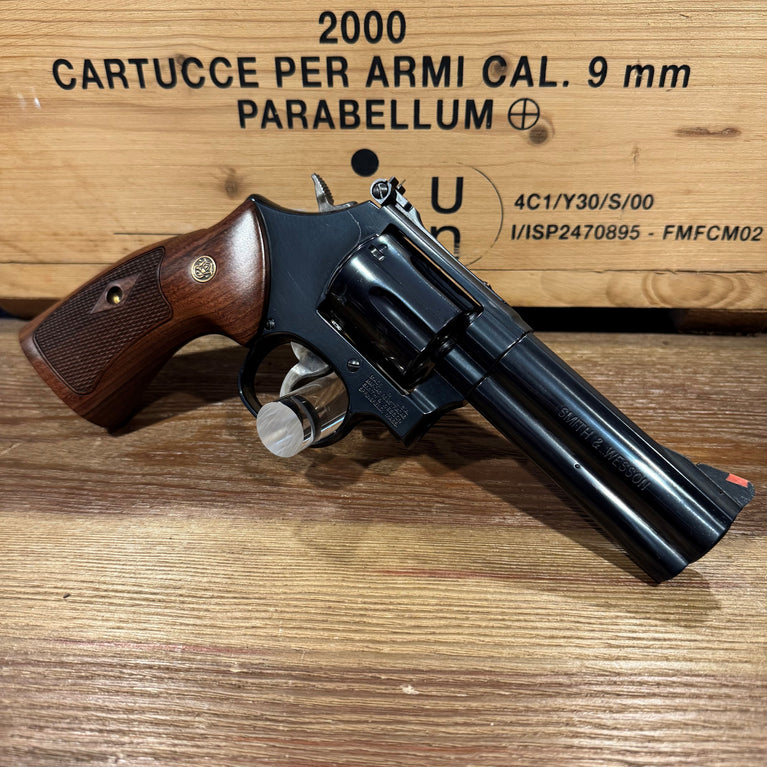 SMITH & WESSON REVOLVER 586-8 CAL.357 MAGNUM