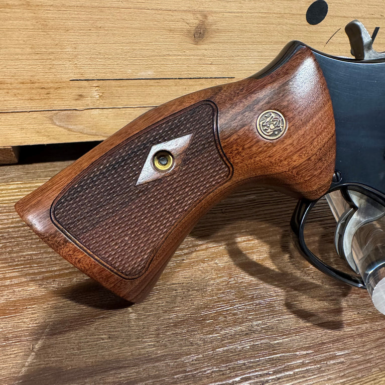 SMITH & WESSON REVOLVER 586-8 CAL.357 MAGNUM